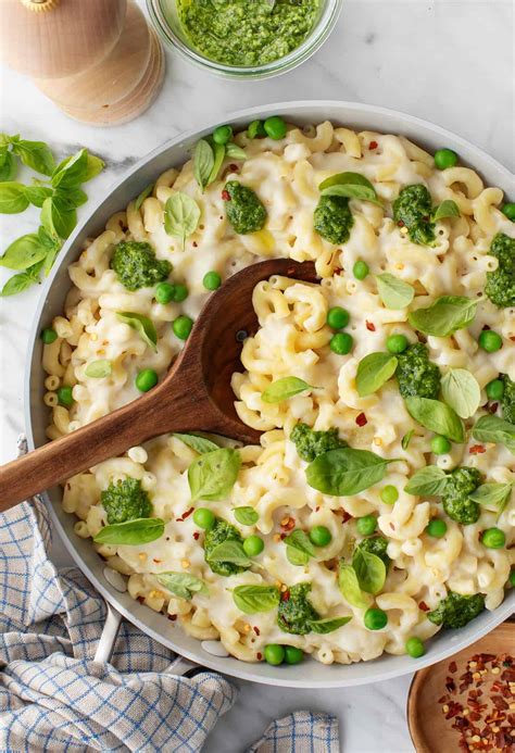 Quick & Easy Recipes for People Who Love to Eat! .